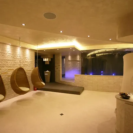 Hotel 1711 Ti Sana Detox Retreat & Spa Calco (Lombardy)