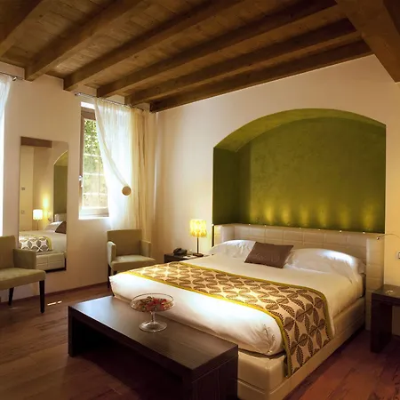 Hotel 1711 Ti Sana Detox Retreat & Spa Calco (Lombardy)